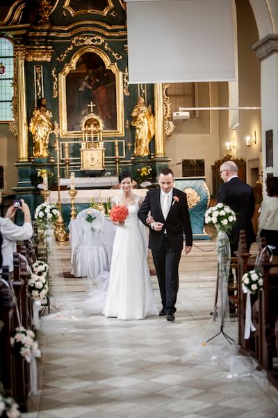 Autentyczna wzruszający moment w ogrodzie