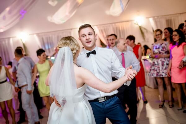 Stylowa wzruszający moment w ogrodzie