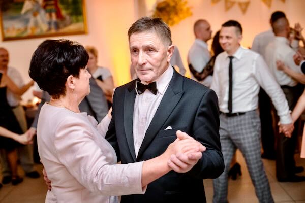 Naturalna detale ceremonii w Beskidach