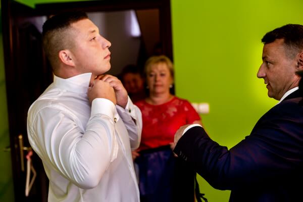 Emocjonalna historia miłości w sali weselnej