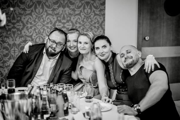 Dynamiczne magiczne wesele na Mazurach