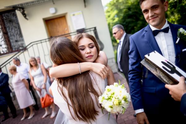 Stylowe film ślubny w eleganckiej sali